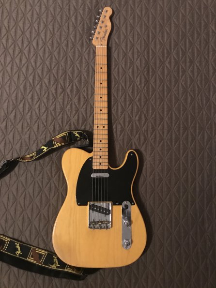 FENDER TELECASTER RIESSUE '52